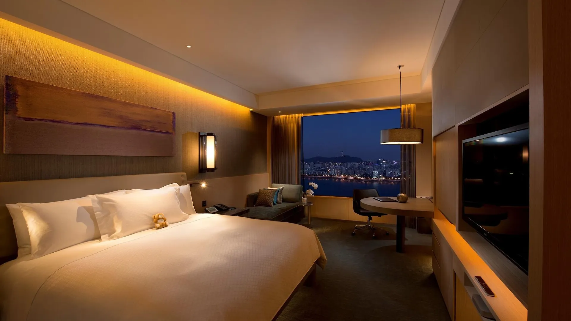 Conrad Seoul Otel 5*,  Güney Kore