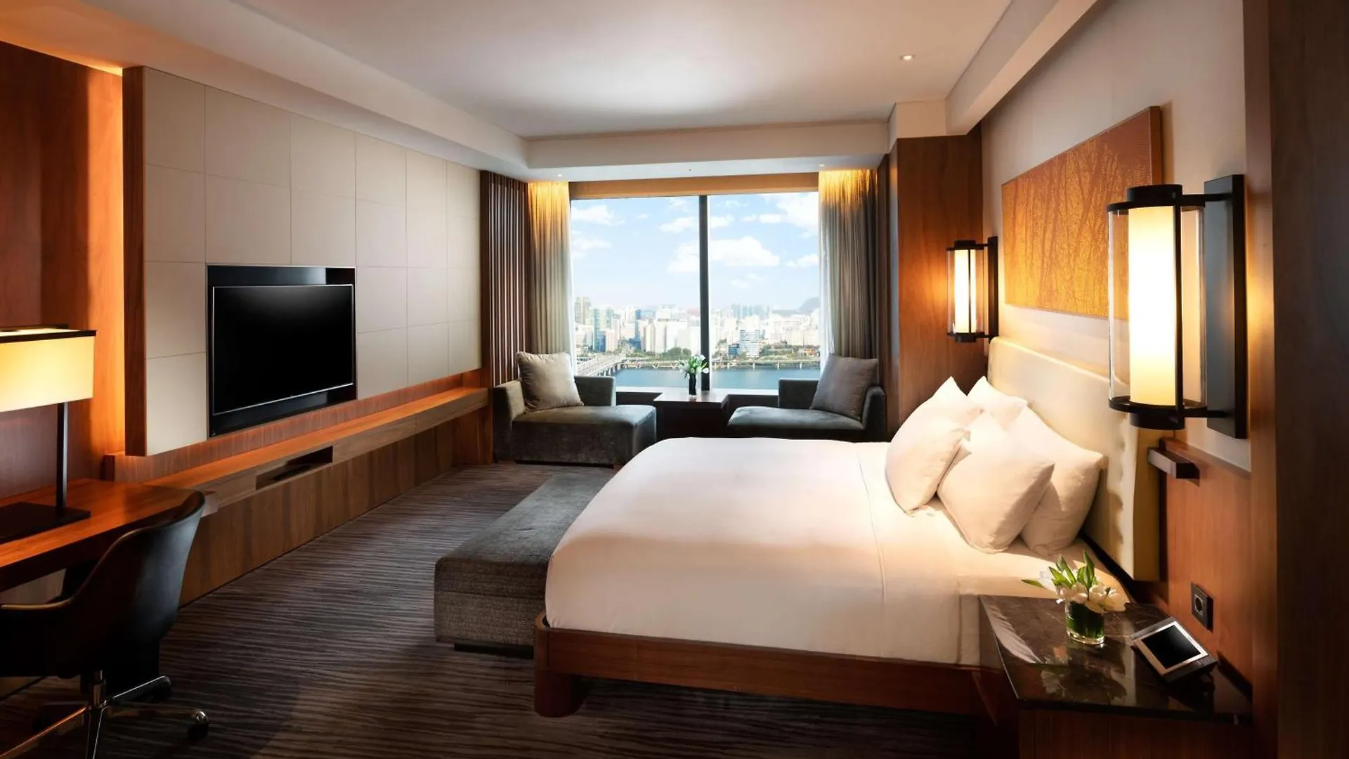 Hotel Conrad Soul 5*,